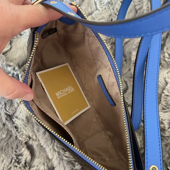 Michael Kors Camden Crossbody - Picture 2 of 10